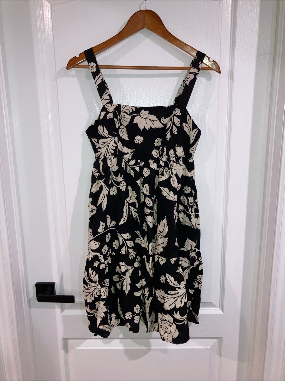 Dalia Black & Cream Linen Blend Floral Mini Dress - size S